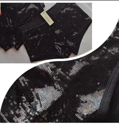 Mini short bordado con lentejuelas